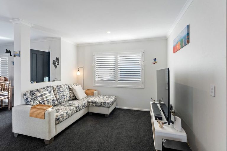 Photo of property in 7 Te Wiremu Lane, Otaki, 5512