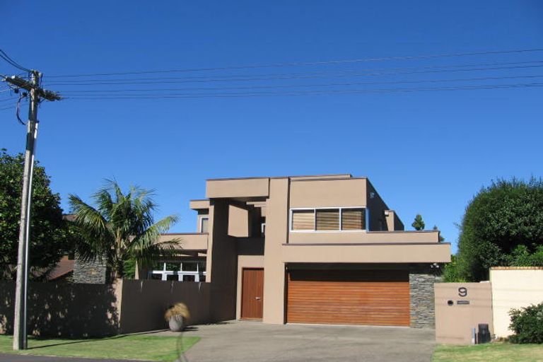 Photo of property in 9 Muritai Road, Milford, Auckland, 0620