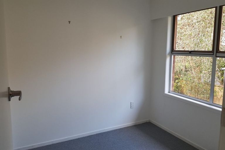 Photo of property in 2/55 Nile Road, Milford, Auckland, 0620