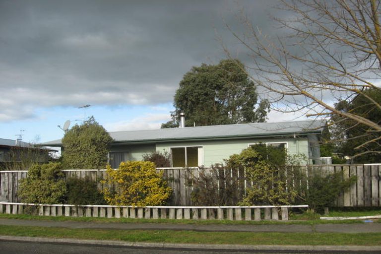 Photo of property in 7 Kupe Drive, Carterton, 5713