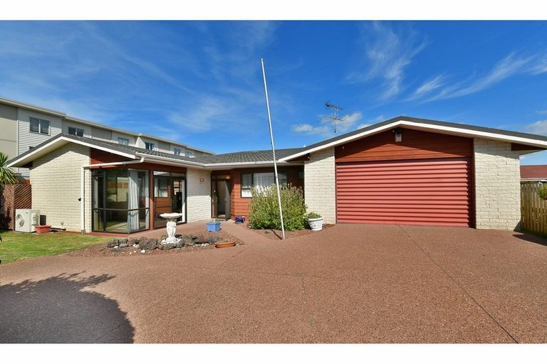 Photo of property in 6b Moenui Avenue, Orewa, 0931