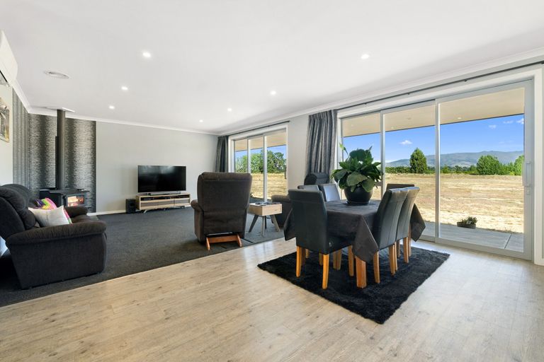 Photo of property in 390a Letts Gully Road, Letts Gully, Alexandra, 9393