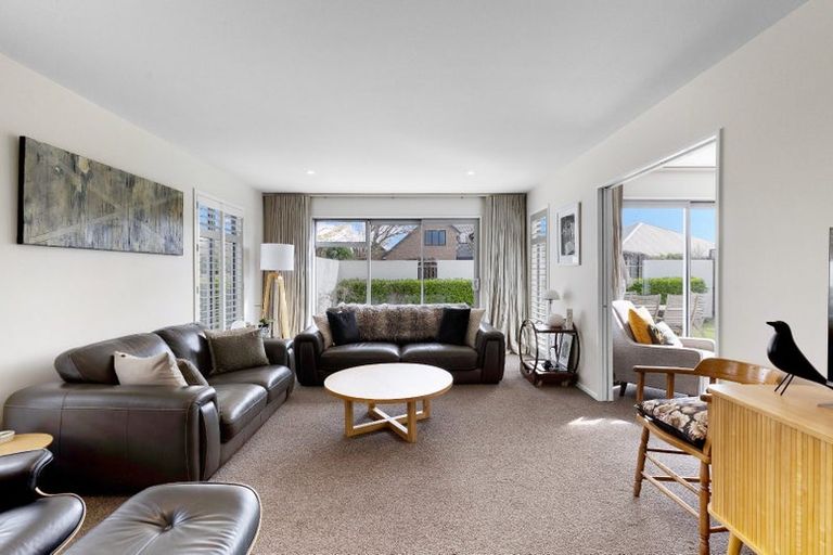 Photo of property in 44 Crombie Green, Northwood, Christchurch, 8051