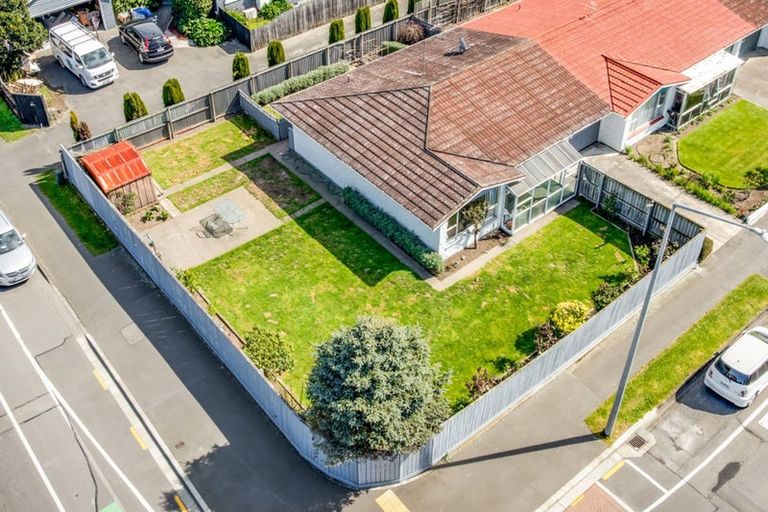 Photo of property in 1/1 Craven Street, Sockburn, Christchurch, 8042