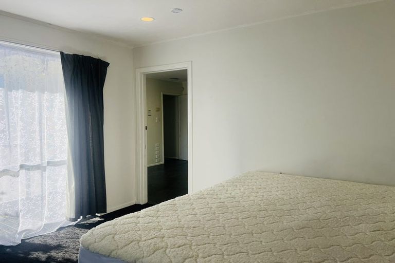 Photo of property in 61 Powrie Street, Glenfield, Auckland, 0629