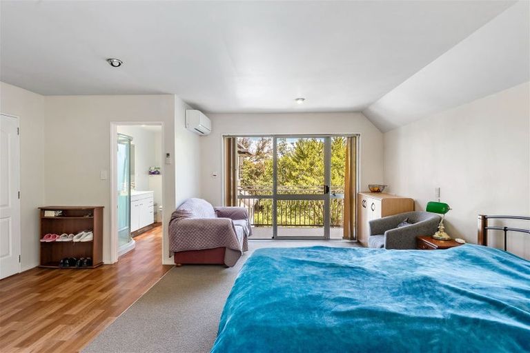 Photo of property in 12 Cephas Close, Sockburn, Christchurch, 8042