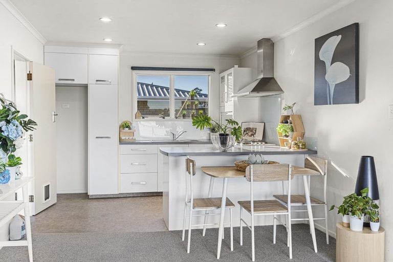 Photo of property in 12 Domett Street, Waitara, 4320