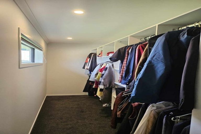 Photo of property in 172 Kingsdale Park Drive, Aokautere, Palmerston North, 4471