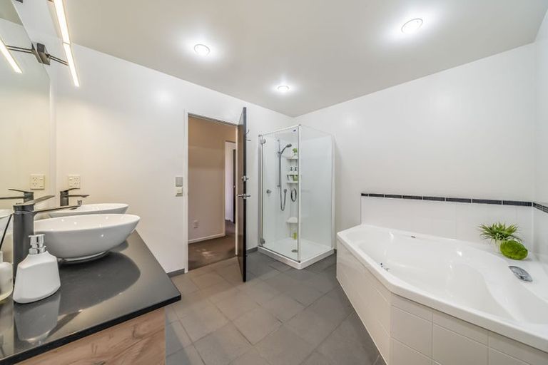 Photo of property in 17 Scoresby Grove, Whitby, Porirua, 5024