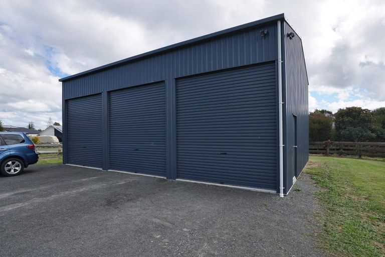 Photo of property in 6 East Ridge Grove, Newstead, Hamilton, 3286