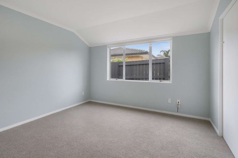 Photo of property in 35 Dalton Drive, Papamoa Beach, Papamoa, 3118