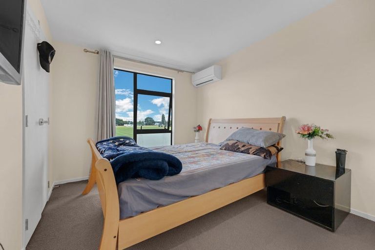 Photo of property in 105 Te Aparangi Road, Papakura, 2110