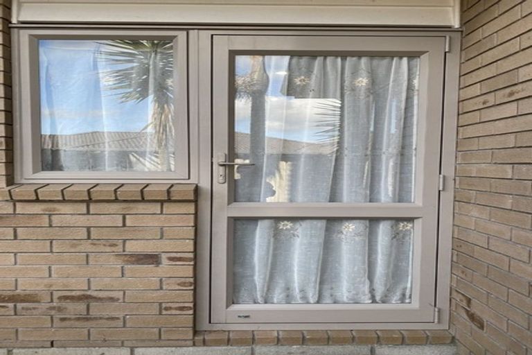 Photo of property in 28 Kilkelly Avenue, Pinehill, Auckland, 0632