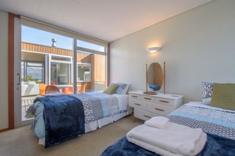 Photo of property in 6 Veint Crescent, Queenstown, 9300