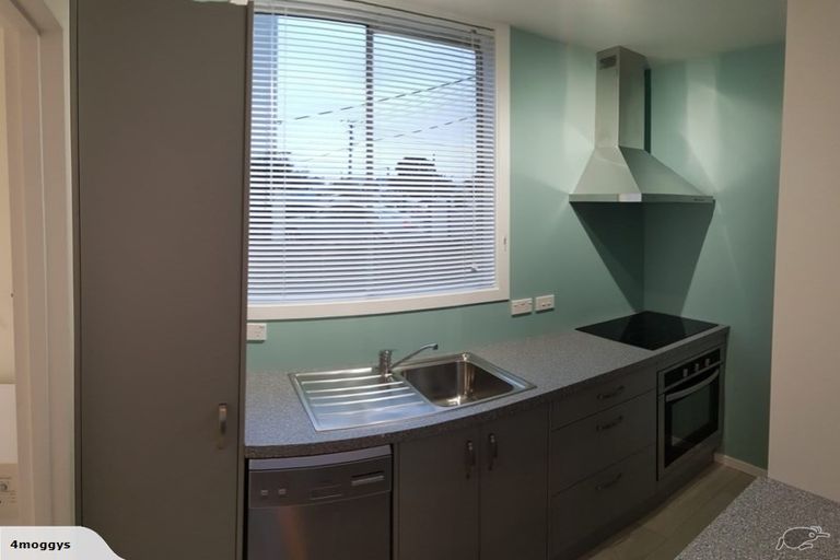 Photo of property in 9/76 Freyberg Street, Lyall Bay, Wellington, 6022