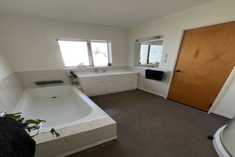 Photo of property in 35a Campbell Road, Mount Maunganui, 3116