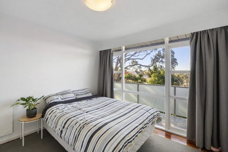 Photo of property in 5/77 Old Lake Road, Narrow Neck, Auckland, 0624