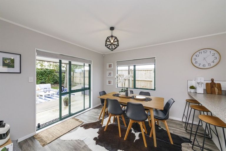 Photo of property in 102 Roberts Line, Kelvin Grove, Palmerston North, 4414