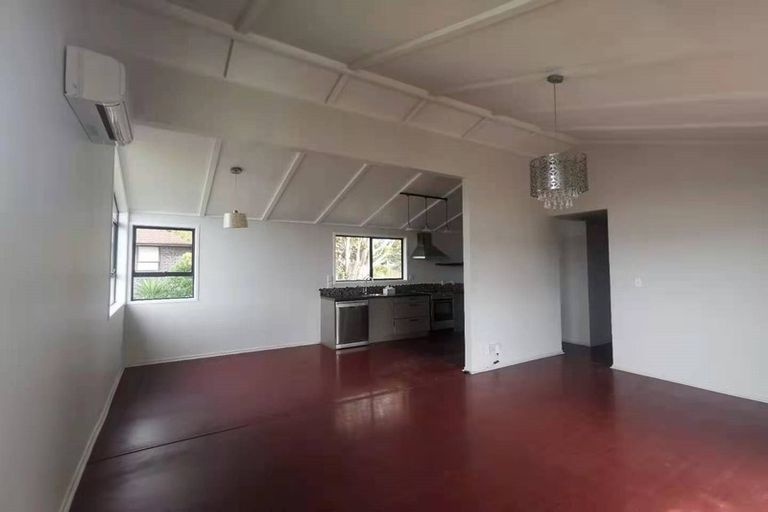 Photo of property in 13 Olena Avenue, Sunnyhills, Auckland, 2010