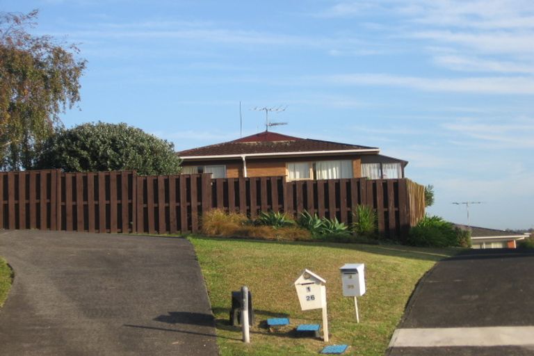 Photo of property in 2/26 Marcel Place, Glenfield, Auckland, 0629