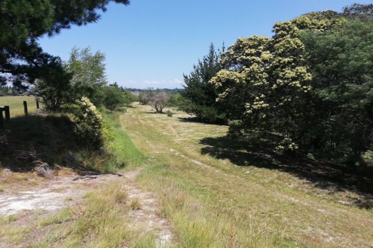 Photo of property in 12 Kina Beach Road, Tasman, Upper Moutere, 7173