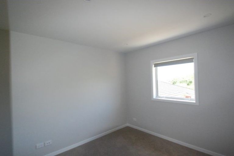 Photo of property in 56d Nicholson Road, Khandallah, Wellington, 6035