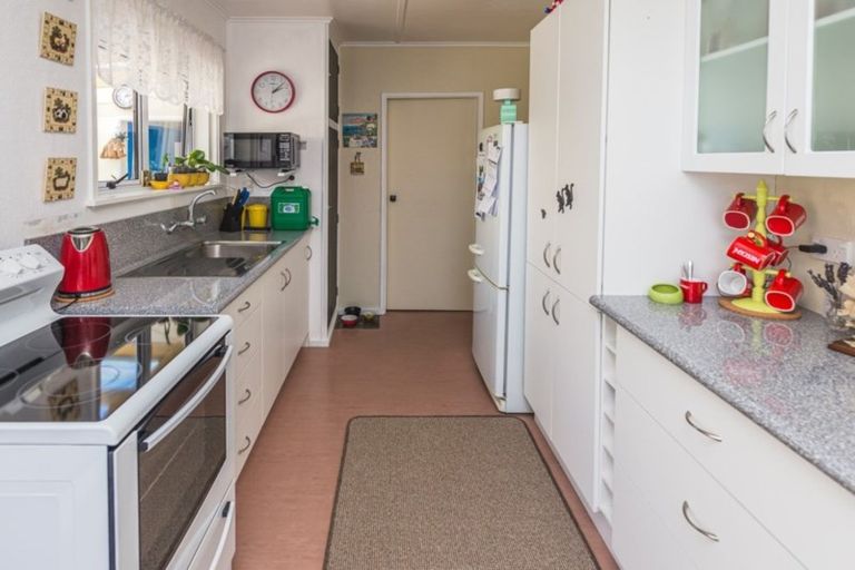 Photo of property in 43 Harper Street, Gonville, Whanganui, 4501