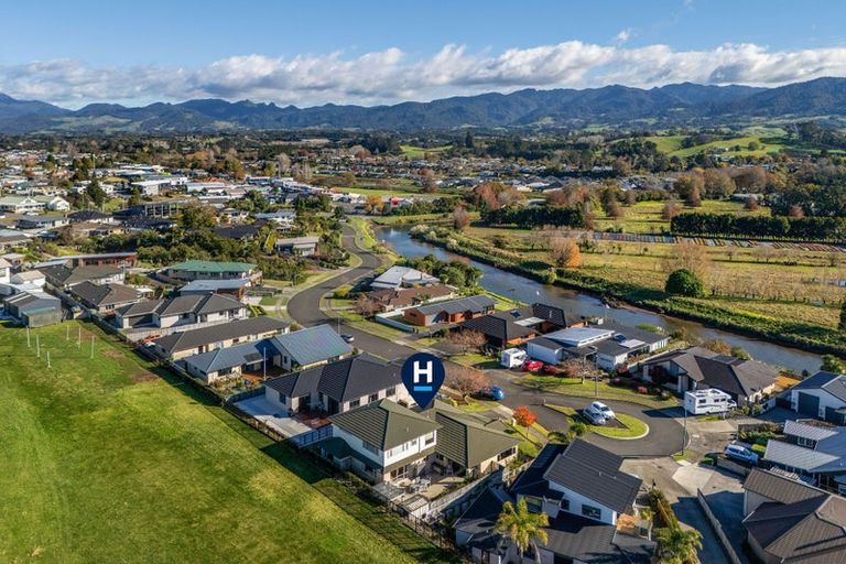 Photo of property in 32 Noble Johnston Drive, Katikati, 3129
