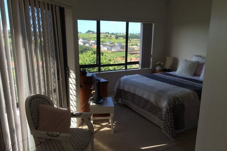 Photo of property in 96 Nautilus Drive, Gulf Harbour, Whangaparaoa, 0930