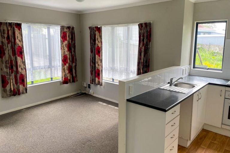 Photo of property in 33 Luanda Drive, Ranui, Auckland, 0612