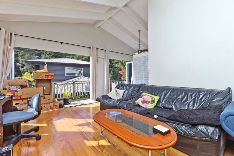 Photo of property in 74 Eskdale Road, Birkdale, Auckland, 0626