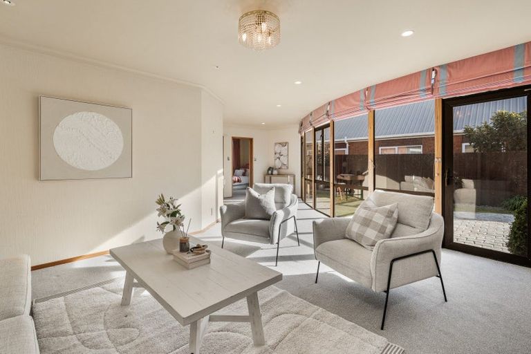 Photo of property in 19 Althorp Place, Avonhead, Christchurch, 8042