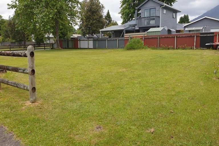 Photo of property in 1 Te Reiti Tamara Grove, Turangi, 3334