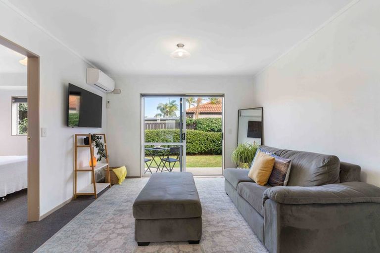 Photo of property in 21 Pacific View Road, Papamoa Beach, Papamoa, 3118