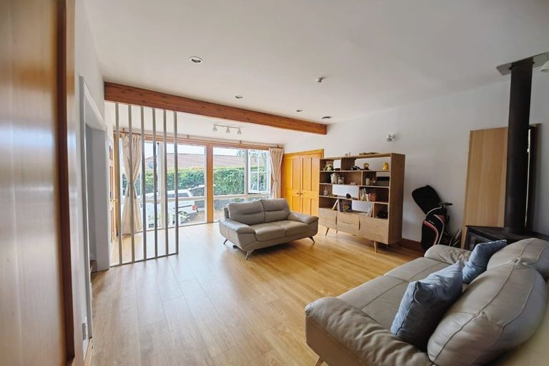 Photo of property in 57 Marendellas Drive, Bucklands Beach, Auckland, 2014