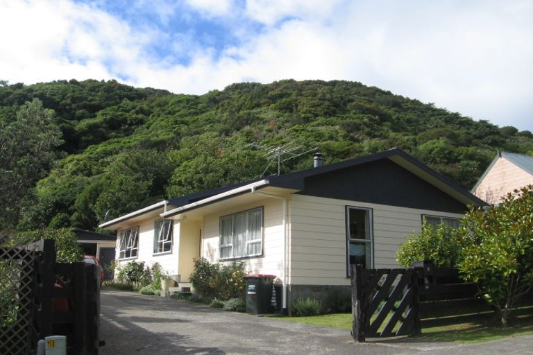 Photo of property in 3 Fitzgerald Place, Karori, Wellington, 6012