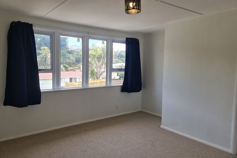 Photo of property in 90 Dimock Street, Titahi Bay, Porirua, 5022