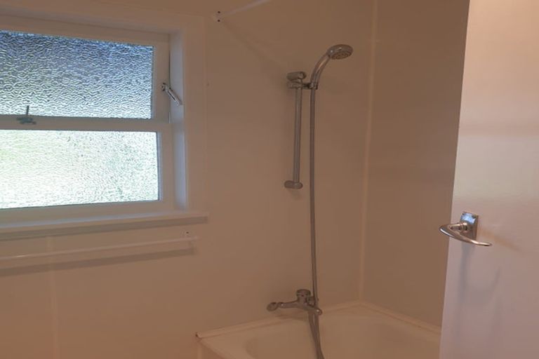 Photo of property in 12 Phillip Street, Pukekohe, 2120