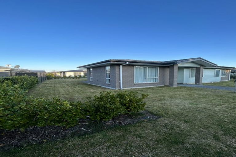 Photo of property in 30 Noumea Drive, Rangatira Park, Taupo, 3330