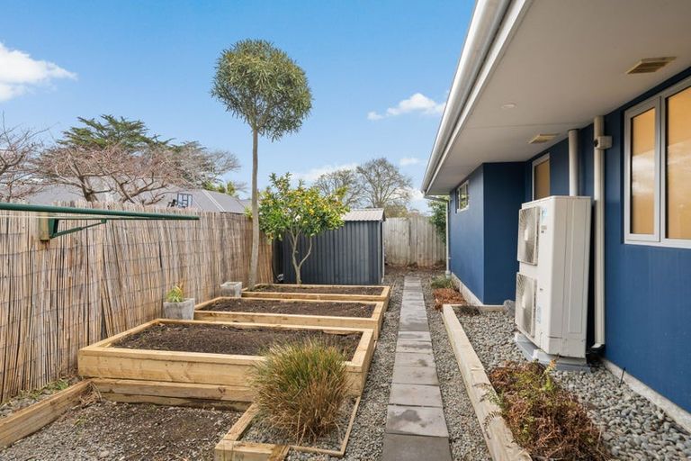 Photo of property in 105 Kotuku Crescent, Woolston, Christchurch, 8023