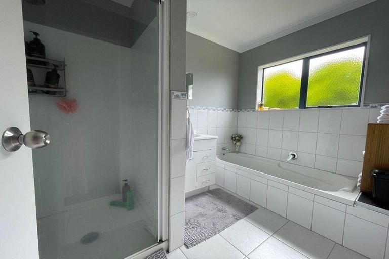 Photo of property in 27c Sturdee Road, Manurewa, Auckland, 2102