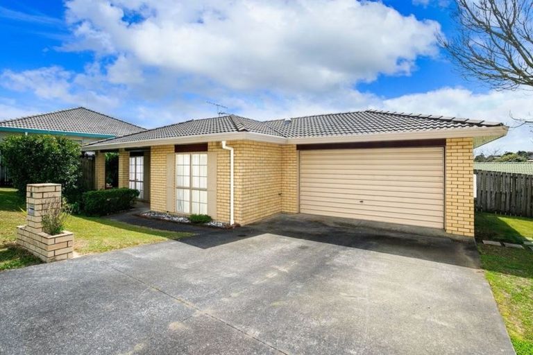 Photo of property in 4 Owl Court, Unsworth Heights, Auckland, 0632