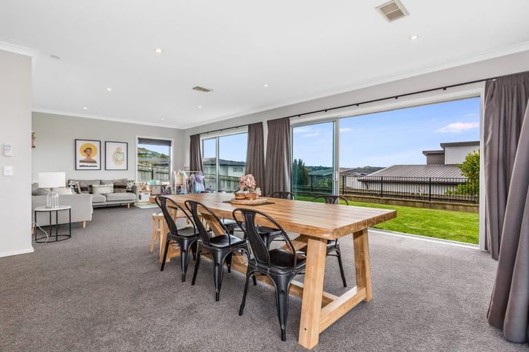 Photo of property in 105 Endeavour Drive, Whitby, Porirua, 5024