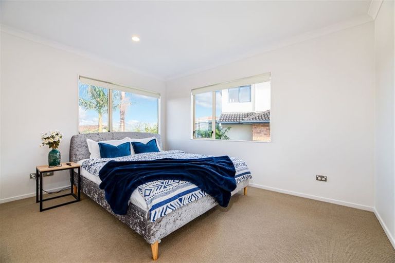 Photo of property in 23 Virginia Street, Henderson, Auckland, 0612