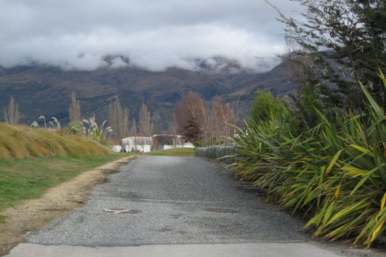 Photo of property in 29 Waimana Place, Wanaka, 9305