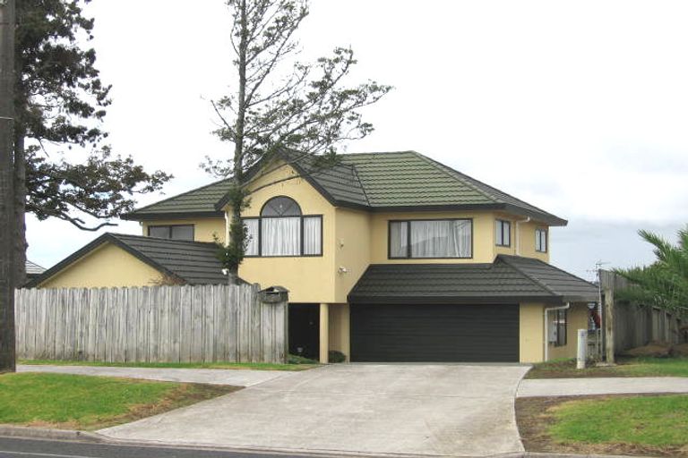 Photo of property in 180 Sturges Road, Henderson, Auckland, 0612