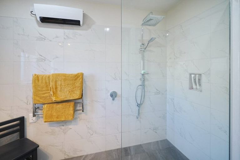 Photo of property in 6 Blankney Street, Hornby, Christchurch, 8042