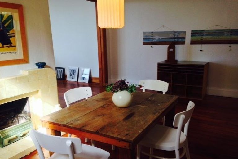 Photo of property in 40 Grafton Road, Roseneath, Wellington, 6011