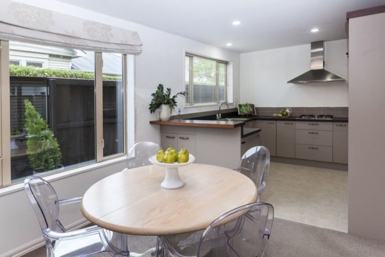 Photo of property in 28 Clissold Street, Merivale, Christchurch, 8014