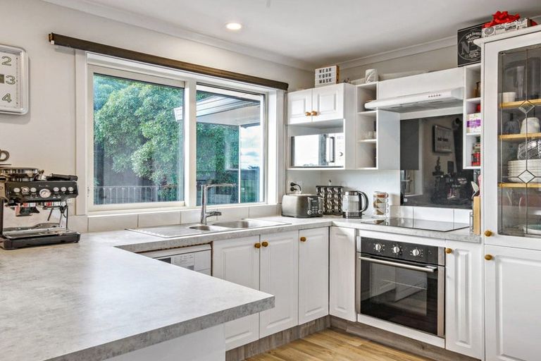 Photo of property in 28 Brightstone Crescent, Aranui, Christchurch, 8061